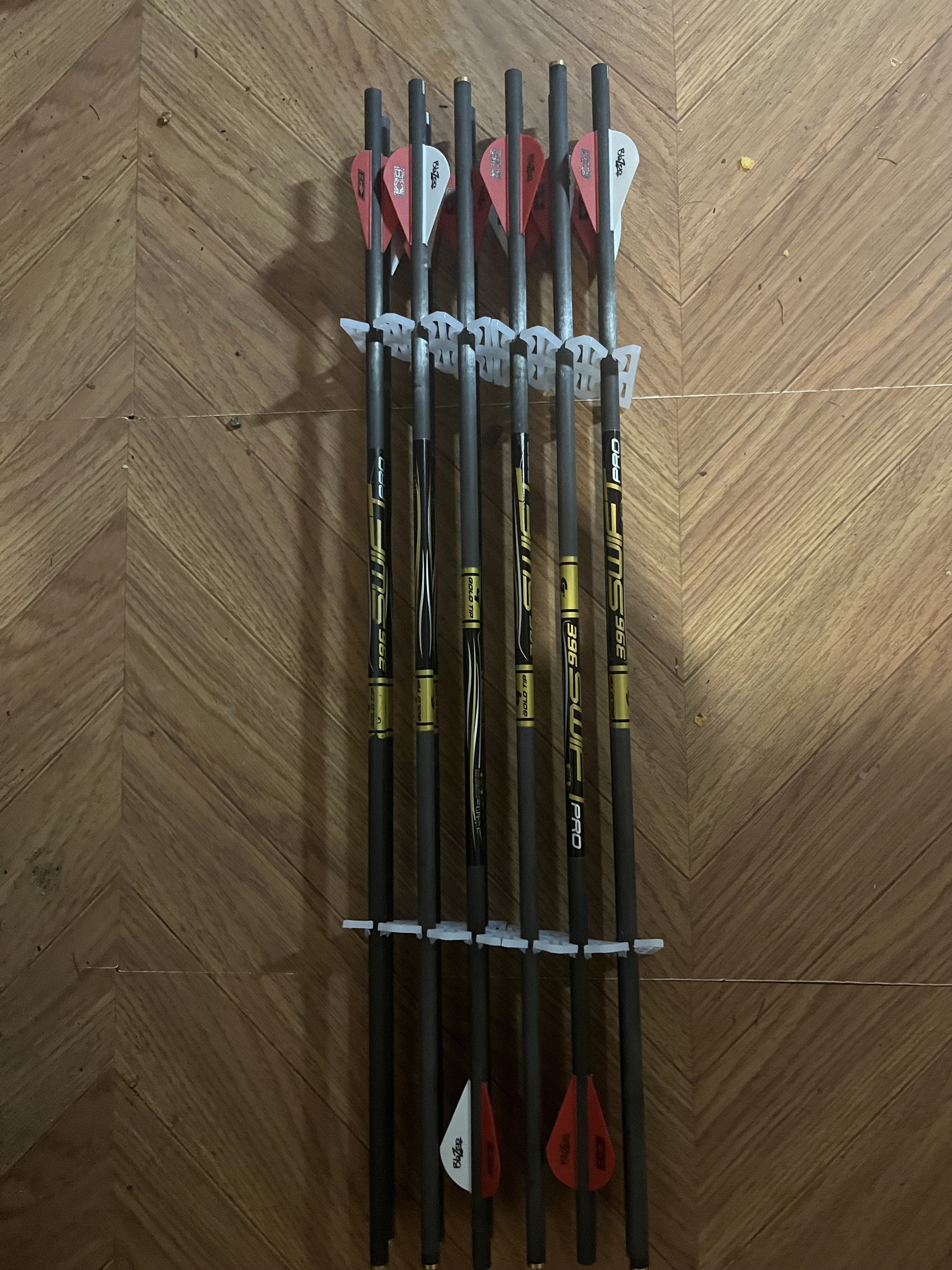 Dozen swift 396 pro custom arrows from borholder archery